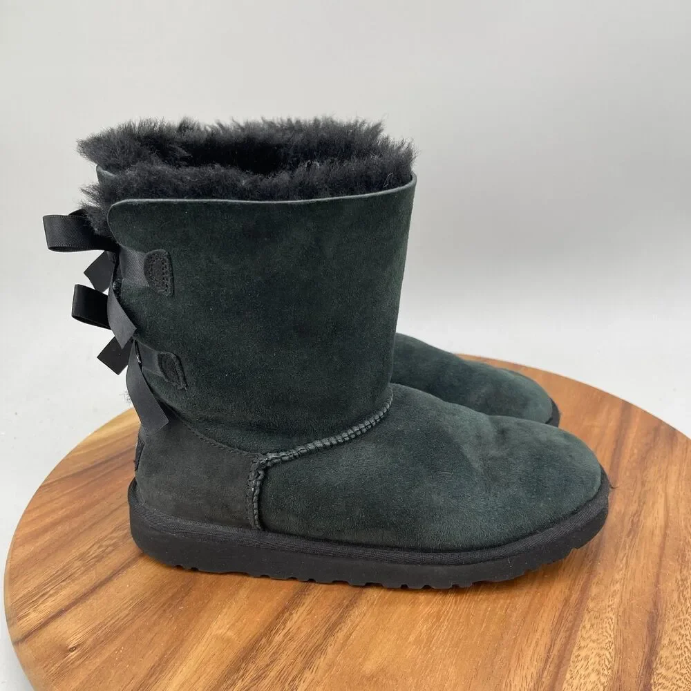 UGG Australia Bailey Bow II Girls Youth Winter Snow Boots Size 5 Black Suede